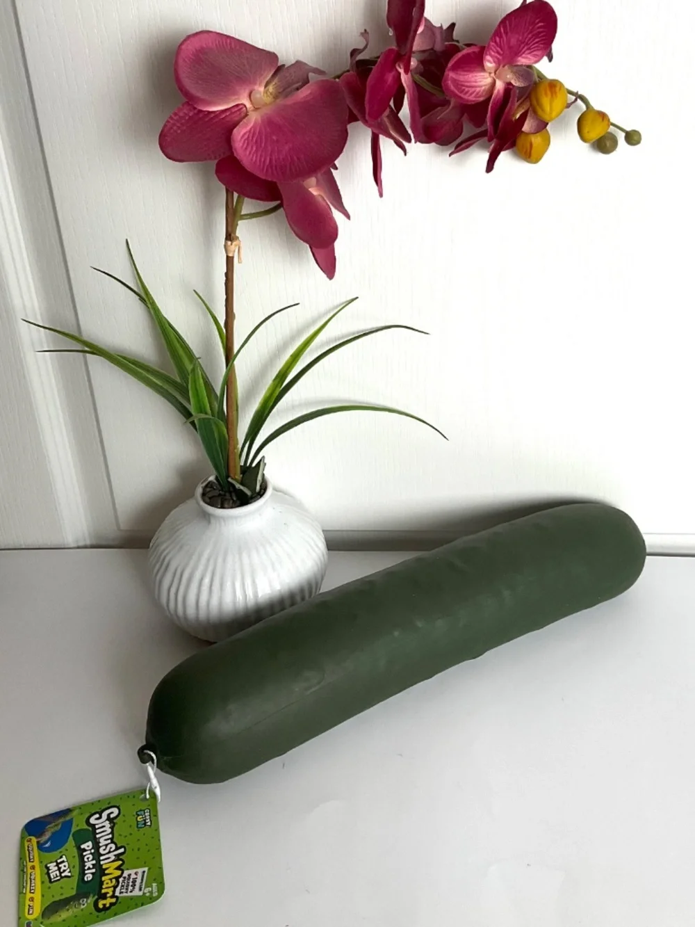 SMUSHMART SQUISHY JUMBO PICKLE~NEW WITH TAGS!